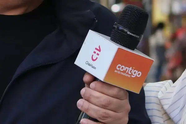 Periodista de CHV confirma quiebre amoroso ,Redes sociales | Referencial