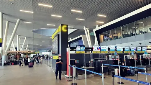 Aeropuerto de Santiago en la comuna de Pudahuel, red X