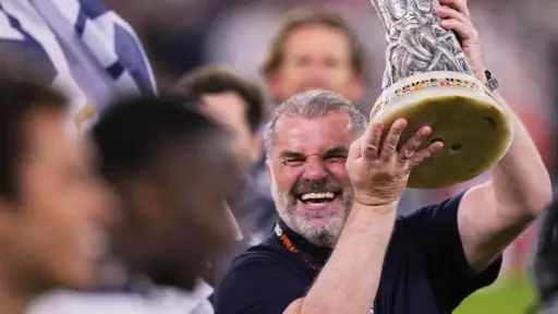 Ange Postecoglou, Mundo Deportivo