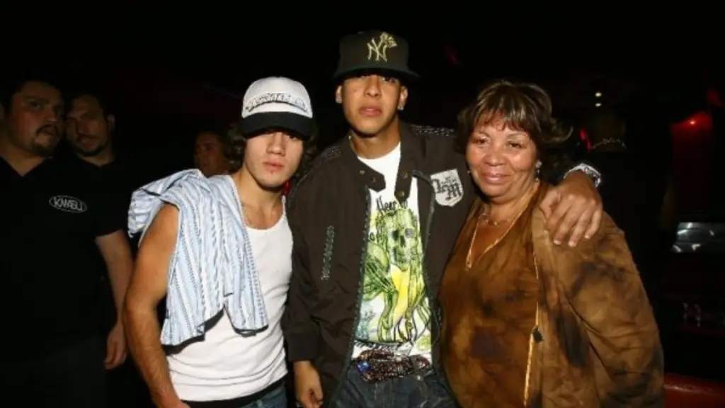 Daddy Yankee y la Tía Mané