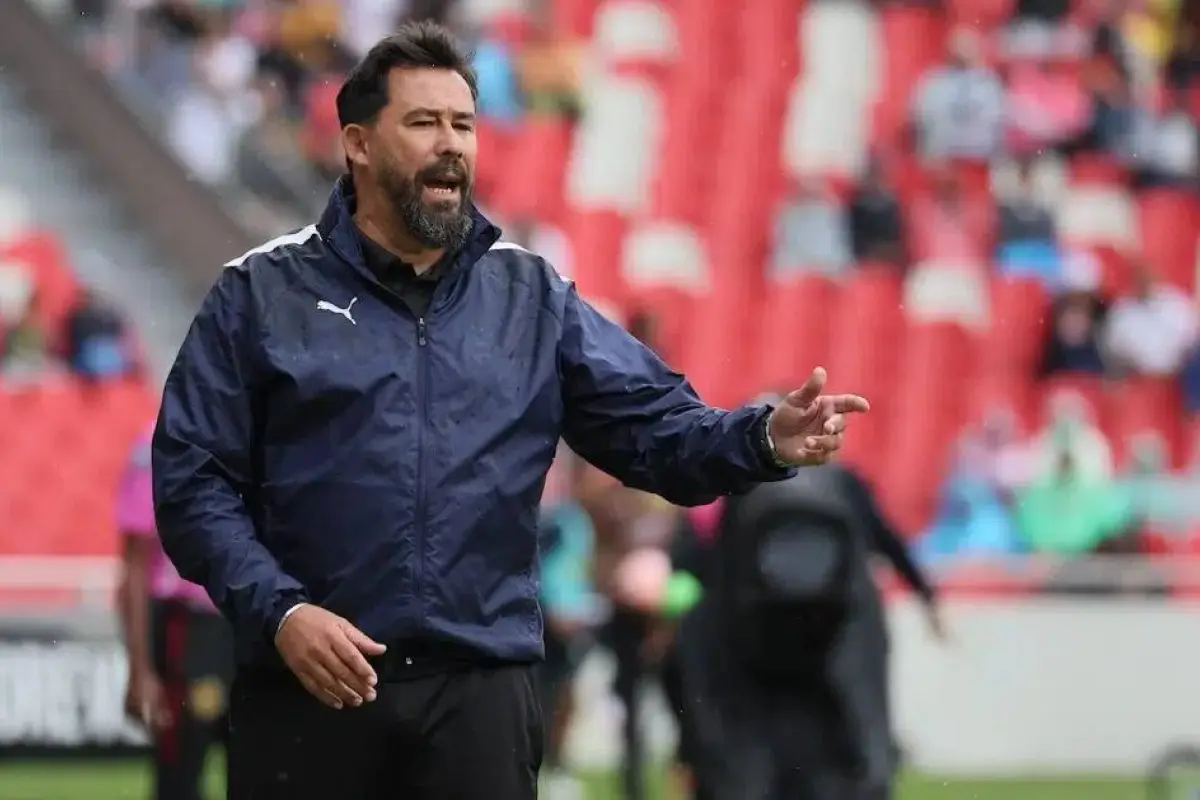 Pablo "Vitamina Sánchez ,    
