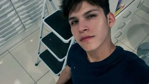 Francisco Albornoz sufrió un duro golpe en su cabeza, red X