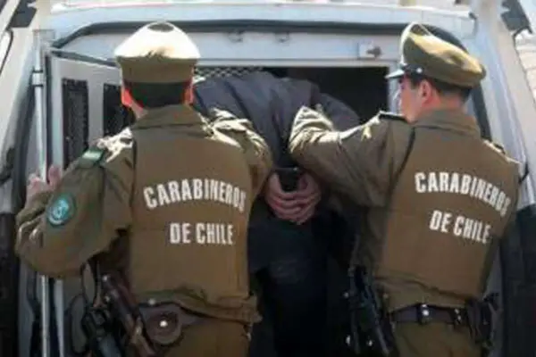 Arresto de Carabineros ,Archivo