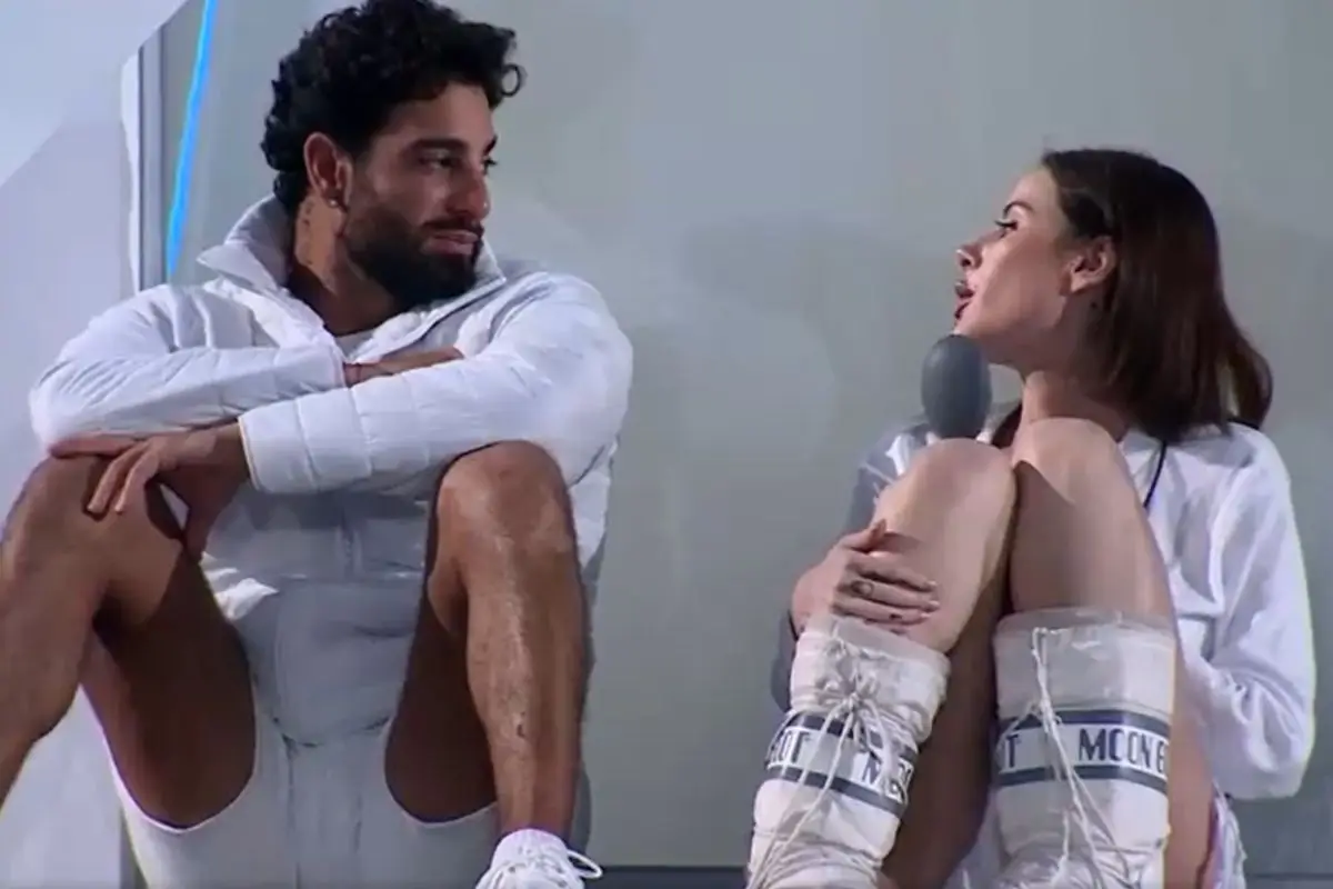 Michelson se gana las miradas en Mundos Opuestos, Captura