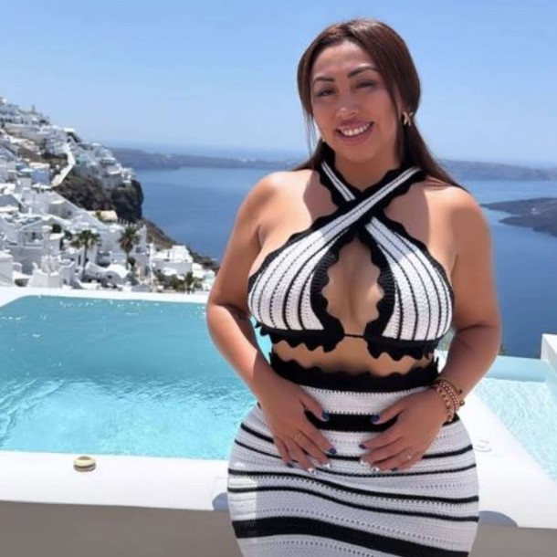 Naya Fácil en Santorini, Grecia - Naya Fácil | Instagram