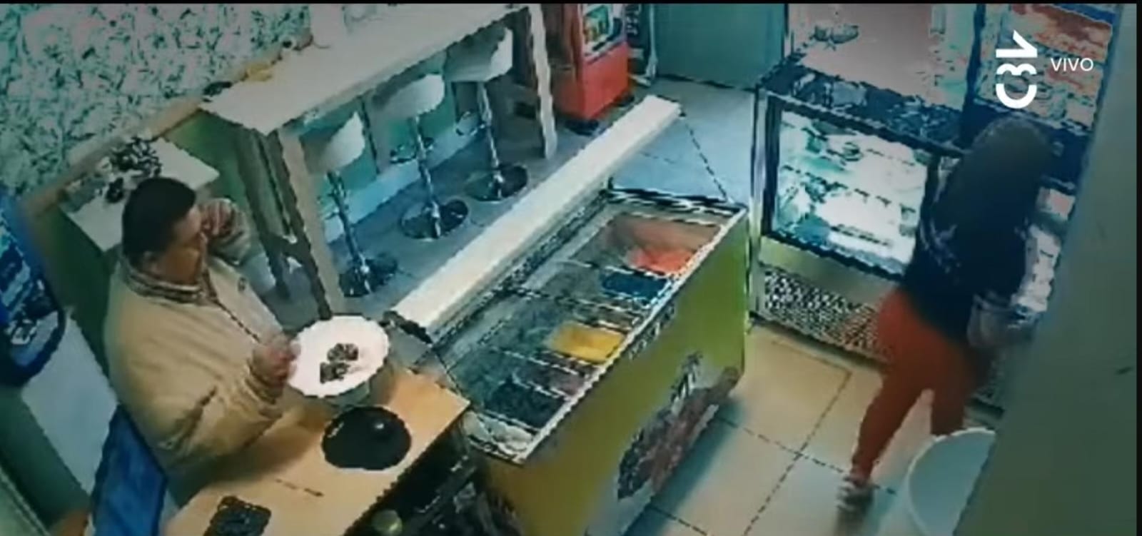 Guatón ladrón 4 - Captura de Youtube 