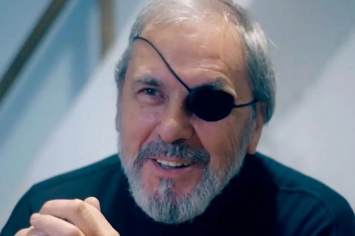 Santiago Pavlovic, emblemático periodista de TVN, red X