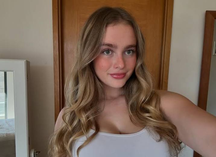 Giulia Inostroza - Redes Sociales
