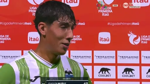 Joaquín Muñoz: la joven promesa de 16 años que debutó en primera división, Redes sociales