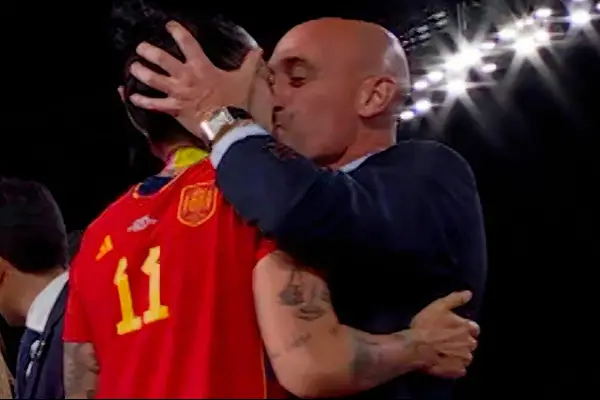 Luis Rubiales beso a Jenni Hermoso  ,Redes sociales 