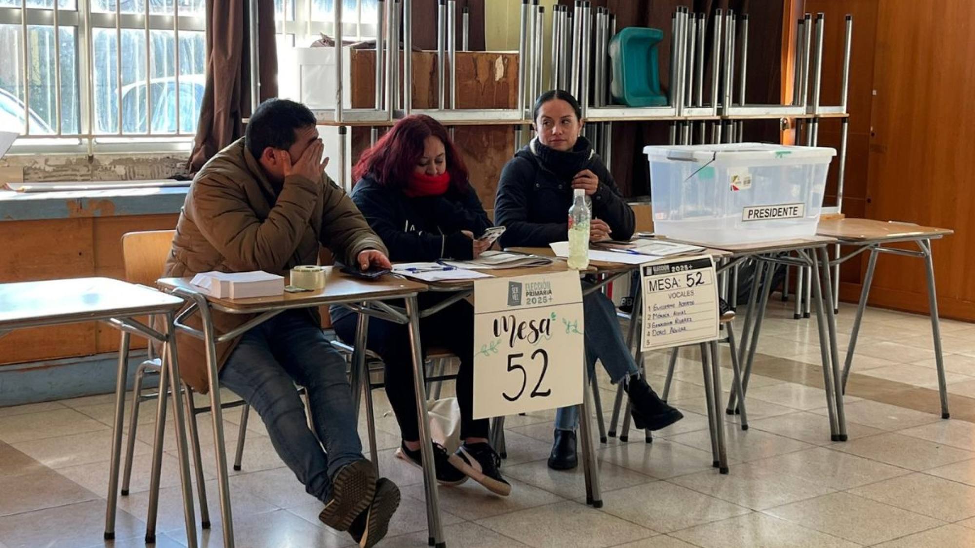 ¿De cuánto es el bono que reciben los vocales de mesa?: Revisa la lista de nominados entregada por el Servel