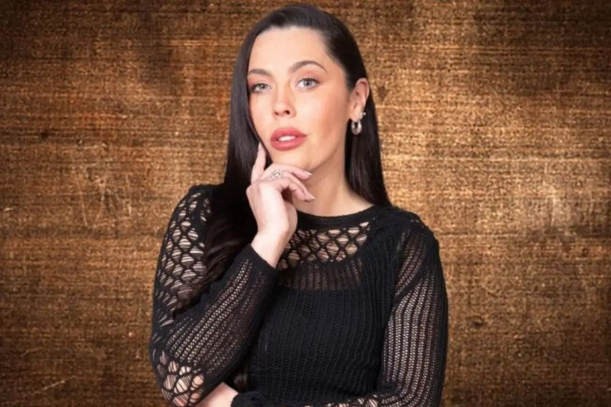 Daniela Aránguiz panelista estelar de Only Fama, red X