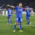 Charles Aránguiz anotó el primer gol en el Nacional, Juan Pablo Carmona