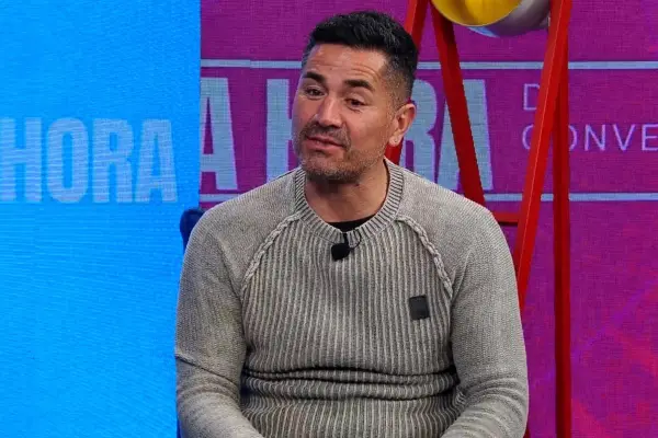 Kike Acuña ,LaHora