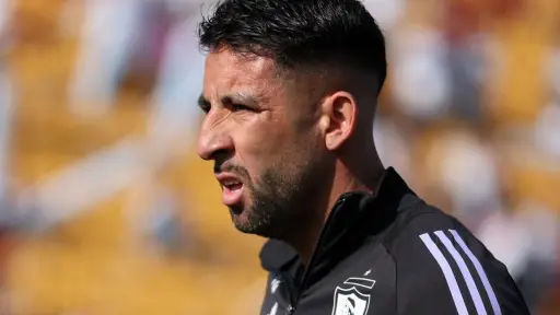 Mauricio Isla juega con fuego, red X