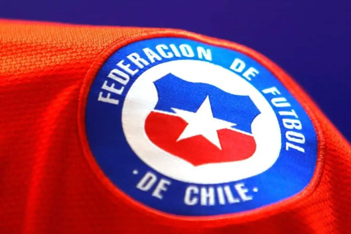 Escudo de la Federación de fútbol de Chile, Archivo