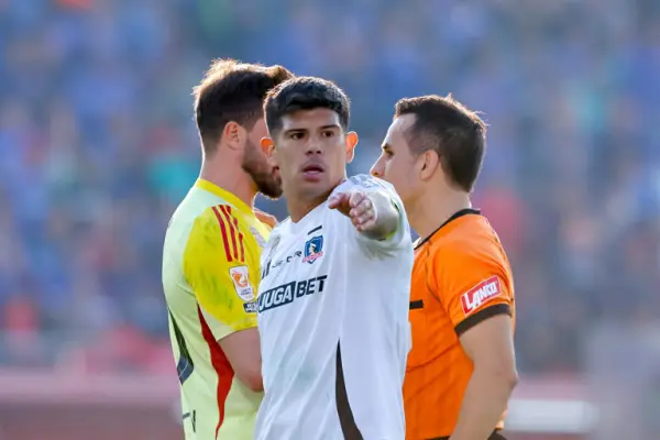 Esteban Pavez ,La Tercera