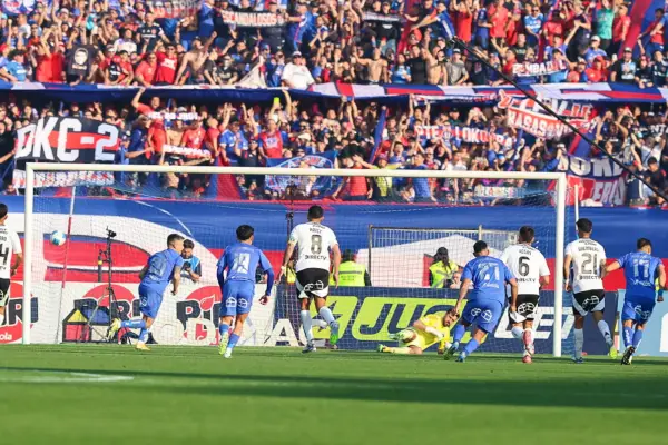 La U se impuso a Colo Colo en el Superclásico 197 ,Juan Pablo Carmona
