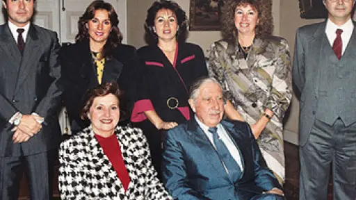 Clan Pinochet-Hiriart en pie de guerra por herencia del dictador, Redes sociales | Referencial