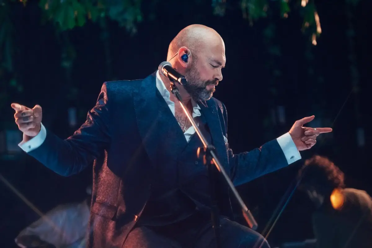 Santiago Cruz llega a Chile para presentar un espectáculo cargado de emociones e historias, Cedida