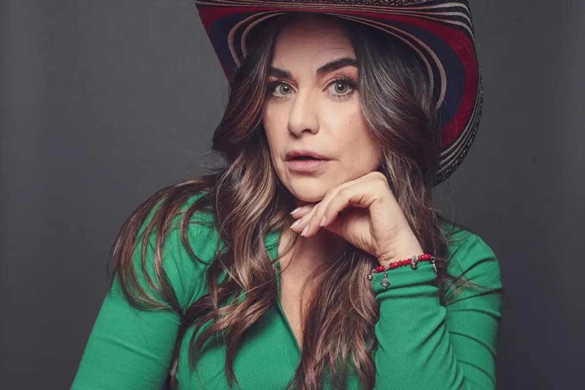 Ingrid Cruz en Aguas de Oro, Mega