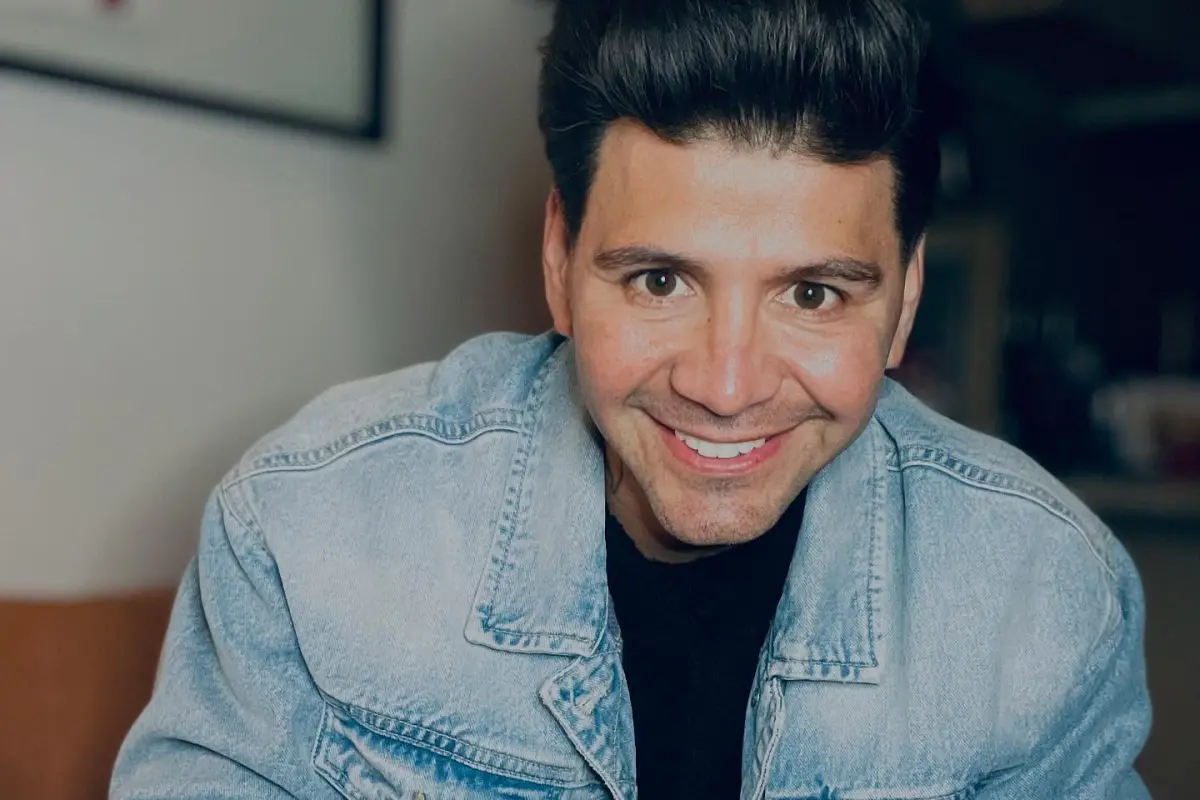 Edmundo Varas, Instagram