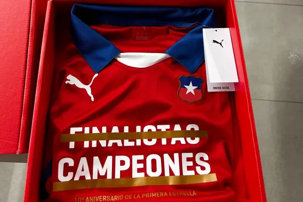 Finalistas Campeones ,Cedida