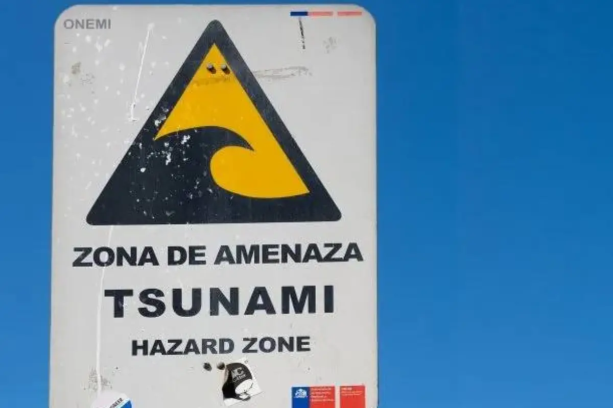 Tsunami Evacauación ,   