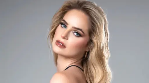 Inna Moll , Redes sociales | Referencial