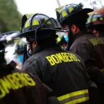 Captan a voluntarios de Bomberos robando en plena emergencia, Redes sociales | X
