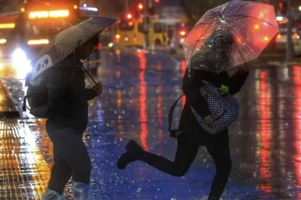 Lluvia en Santiago