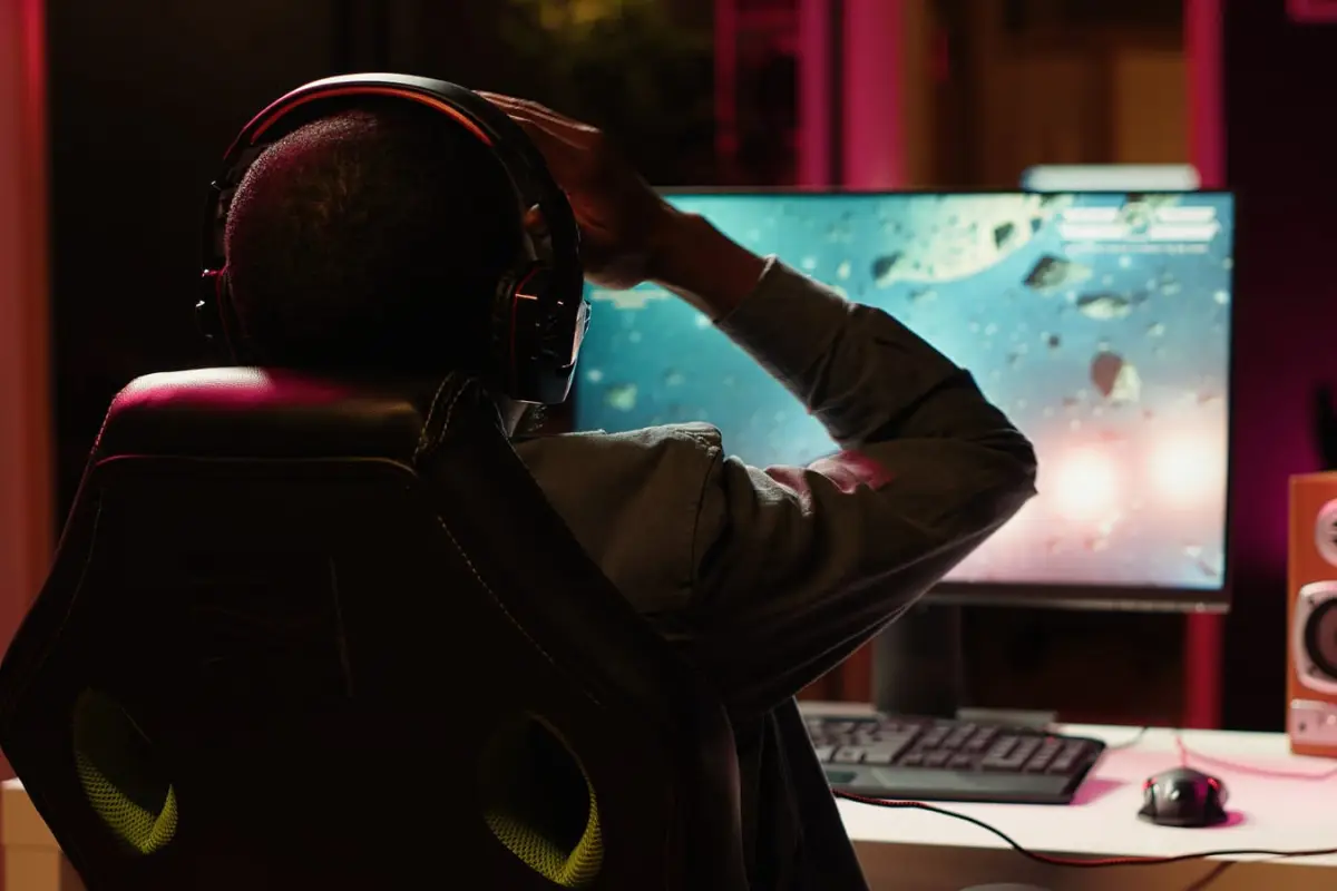 Computadores, Cedida