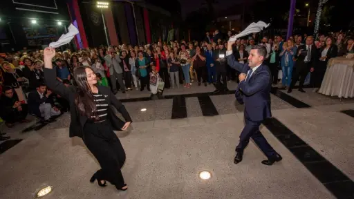 La Florida invita a 100 cuecas al hilo, Cedida