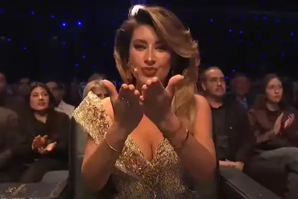 Camila Andrade fue presentada como jurado ,Captura