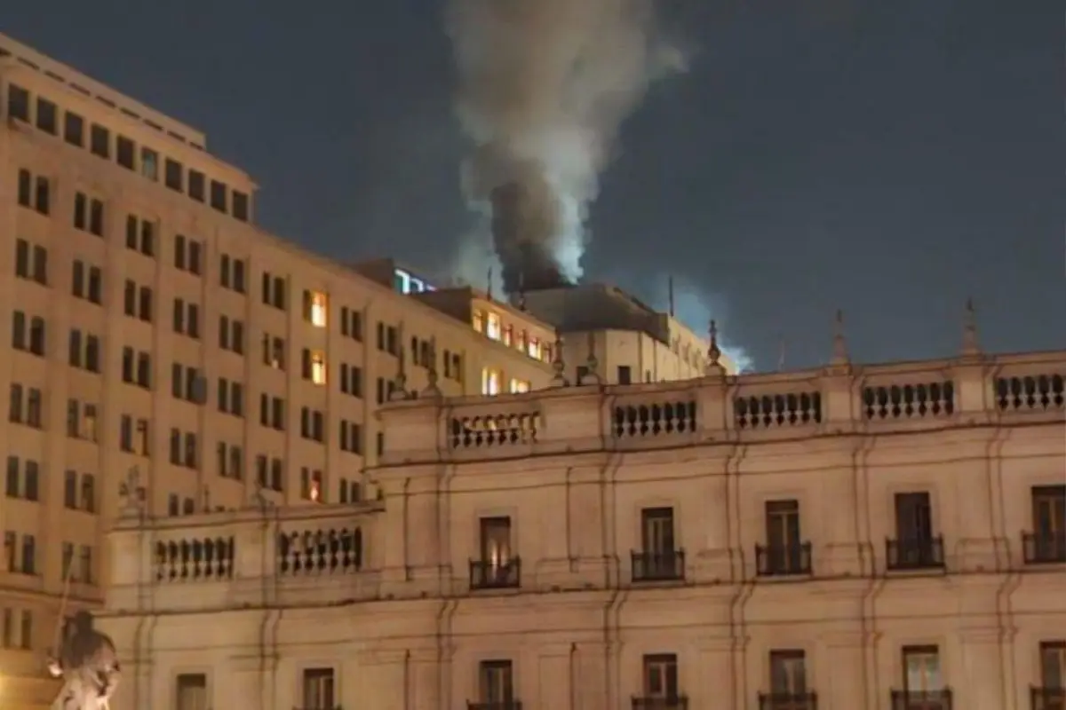Incendio en el Ministerio de Hacienda, red X