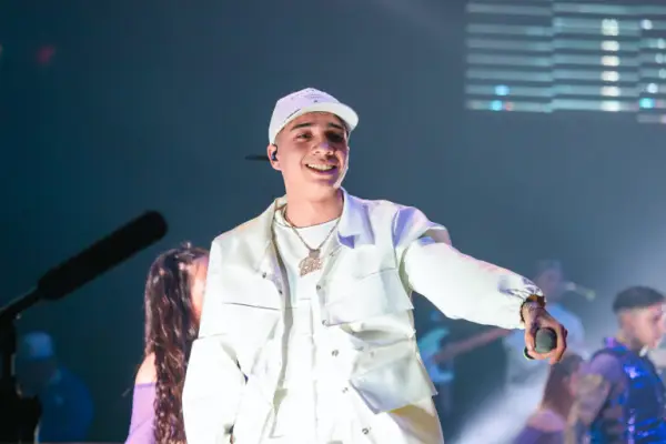 Surgen nuevos antecedentes de la denuncia por violación contra Jairo Vera: Otro cantante estaría involucrado  ,Redes sociales | X