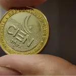 100 pesos