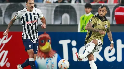 Sebastián Rodríguez enfrentó a Colo Colo por Alianza Lima, red X