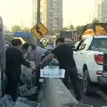La gente se llevó las paltas para la casa, Captura
