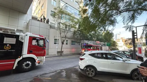 Tragedia en la Clínica Santa María , Redes sociales | X