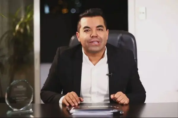 Iván Martínez  ,Redes sociales | Referencial