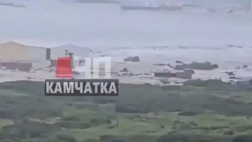 Primeras imágenes de tsunami en Rusia, Captura