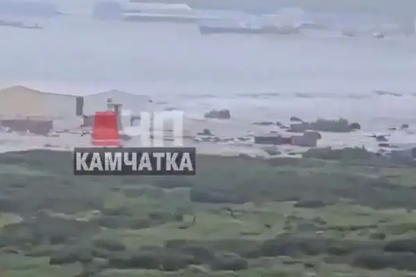 Primeras imágenes de tsunami en Rusia ,Captura