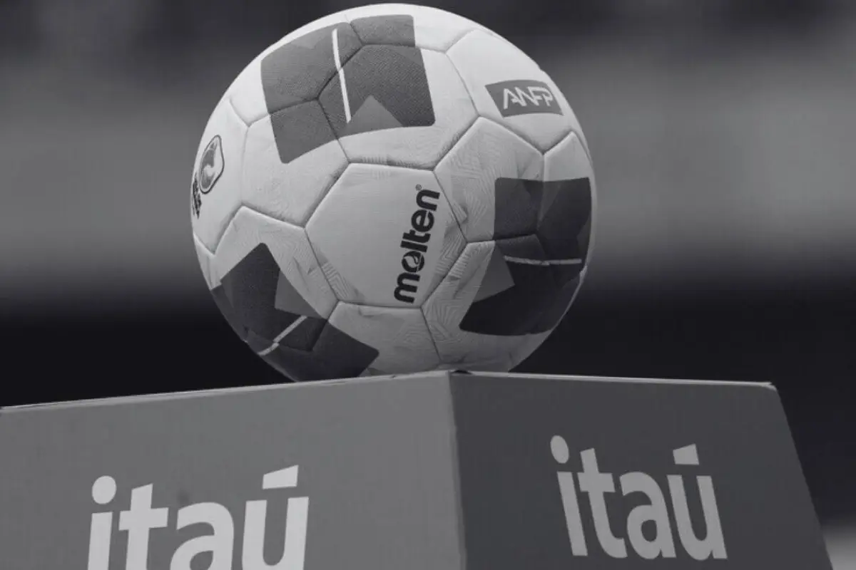 Luto fútbol, Redes Sociales