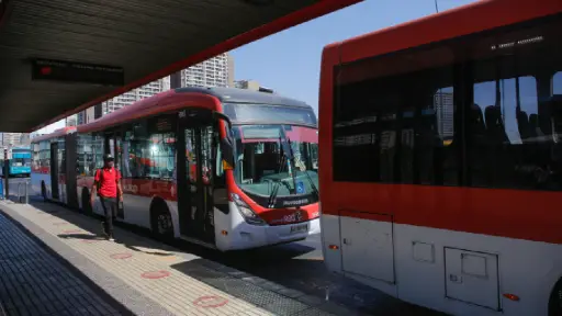 Buses RED inician paro este martes, Redes sociales | Referencial