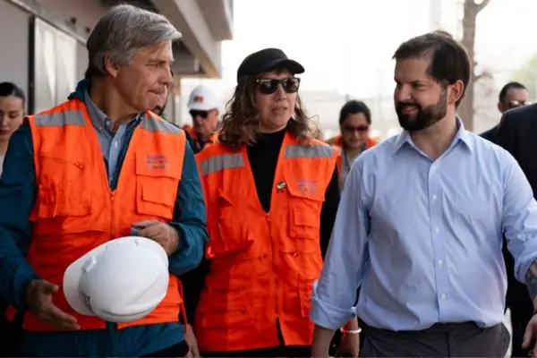 Mayne-Nicholls y Boric en la previa de Santiago 2023 ,Cedida