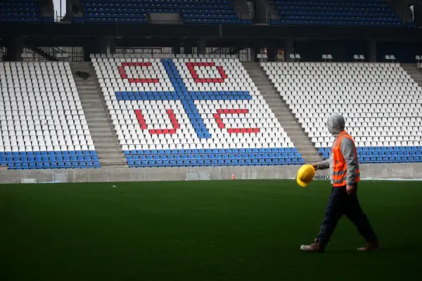 Artista de nivel mundial estaría invitado a la inauguración del Claro Arena ,Redes sociales | X