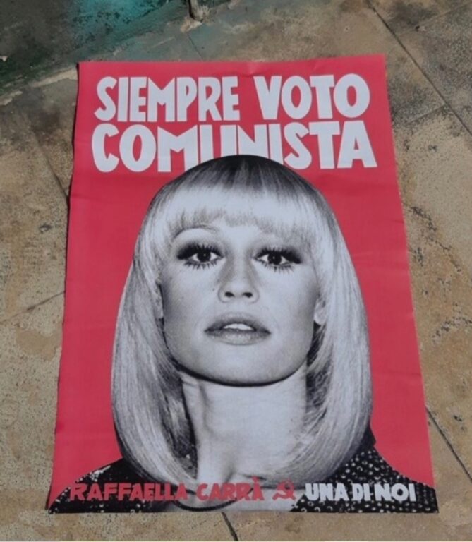 Afiche de Raffaella Carrá en acto de Jeannette Jara - Instagram