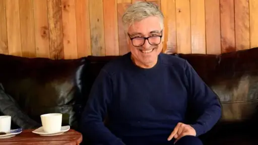 Jorge González, Instagram