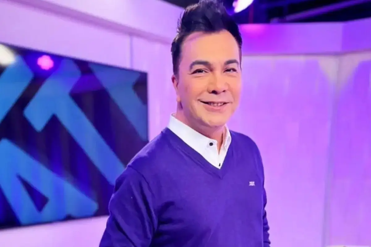 Luis Sandoval enfrenta rumores de partida tras visita sorpresa a Mega,   